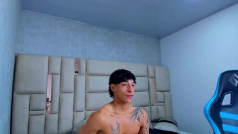 Snapshot of croy_myer chatting on February 2026 05:08:01 PM Croy online show from February 2026 05:08:01 PM