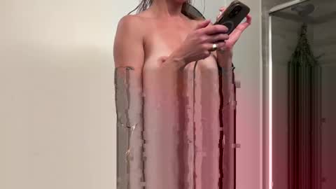 Snapshot of cruellacuck chatting on October 2025 01:28:01 AM CruellaCuck online show from October 2025 01:28:01 AM