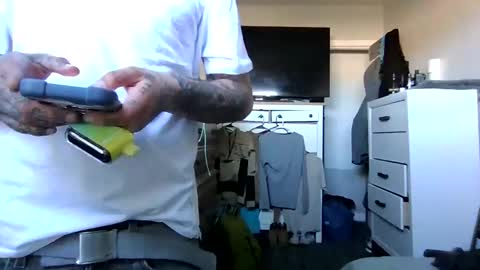 cruz815 online show from April 2026 10:32:01 PM