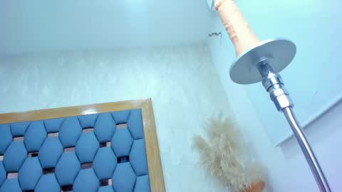 crystal_sm online show from April 2026 03:08:02 AM