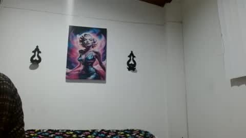Snapshot of crystal_starx chatting on June 2026 01:28:02 AM Crystal Blaze online show from June 2026 01:28:02 AM