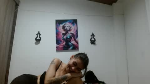 Snapshot of crystal_starx chatting on June 2026 05:08:02 AM Crystal Blaze online show from June 2026 05:08:02 AM