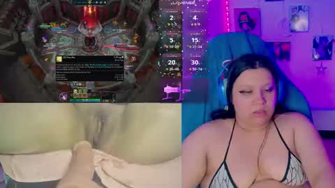 Snapshot of crystal_velvet01 chatting on March 2025 11:04:02 PM crystal online show from March 2025 11:04:02 PM