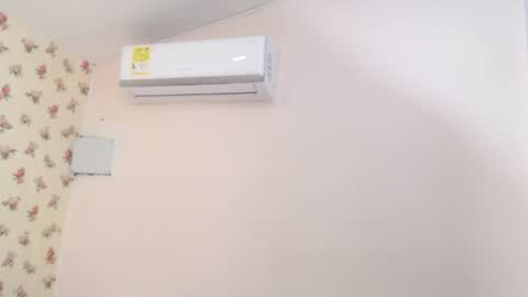 Milf Latina online show from April 2026 01:30:01 PM