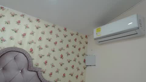 Milf Latina online show from April 2026 12:42:01 PM