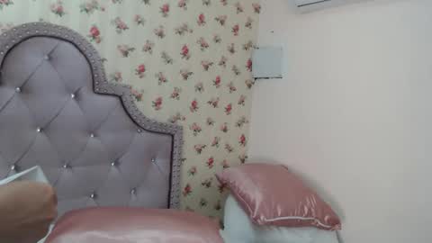 Milf Latina online show from April 2026 12:54:02 PM