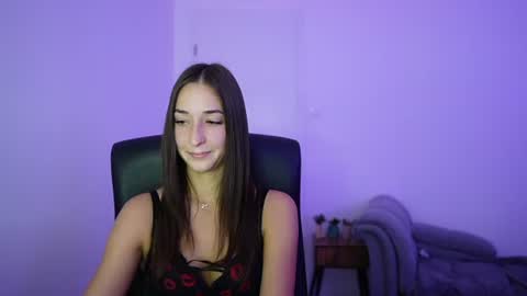 Crystalbrunette18 online show from June 2026 06:10:01 PM