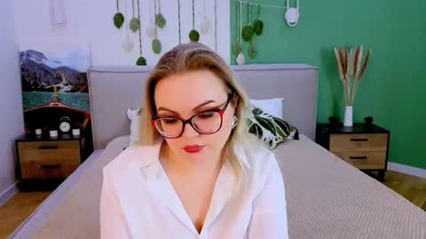 Crystal online show from February 2026 05:39:01 AM