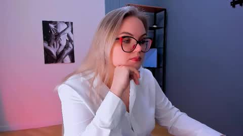 Crystal online show from February 2026 05:28:01 AM