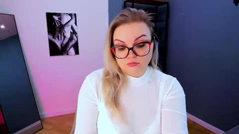 Crystal online show from February 2026 06:02:02 AM