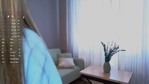 Snapshot of crystaldiva01 chatting on June 2026 09:11:02 AM Diva online show from June 2026 09:11:02 AM