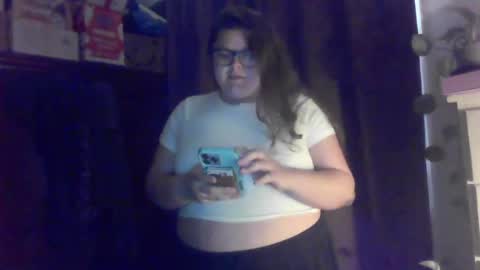 Snapshot of crystalizzzee chatting on March 2025 07:06:01 PM Herekittykitty69 online show from March 2025 07:06:01 PM