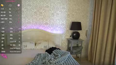 Snapshot of crystall_bliss chatting on September 2025 07:32:01 AM Nika online show from September 2025 07:32:01 AM