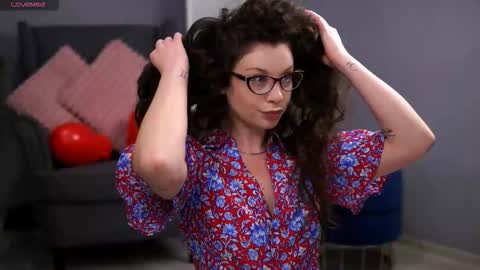 CrystalSilk online show from February 2026 07:00:02 PM