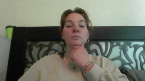 Snapshot of crystalvelvet chatting on May 2026 03:19:01 PM crystalvelvet online show from May 2026 03:19:01 PM