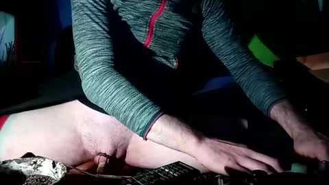 crystelweed online show from October 2025 01:48:02 AM