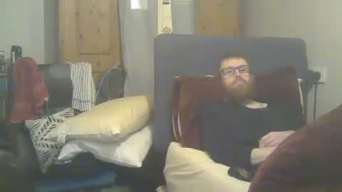 Snapshot of cs014g8493 chatting on March 2026 12:14:01 AM chris online show from March 2026 12:14:01 AM