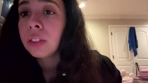 Snapshot of cubanwetdreamdoll chatting on April 2026 12:06:01 AM Thick Cuban Laz online show from April 2026 12:06:01 AM