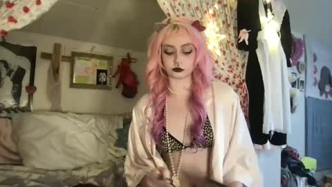 juliet online show from February 2025 10:47:02 PM