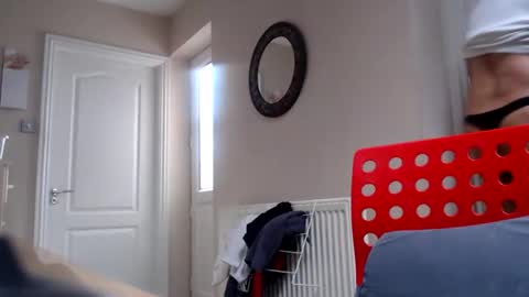 Tips WellCUM - Hot Bi Curious - ask Privates online show from May 2026 06:29:01 AM