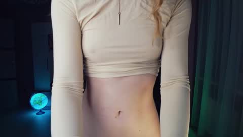 Snapshot of cuddle_kitten chatting on December 2025 05:12:02 AM Alexia online show from December 2025 05:12:02 AM