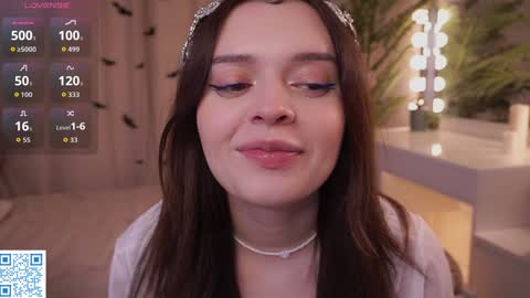 Ellie online show from November 2025 03:33:02 PM