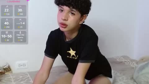 Cuddly online show from October 2025 09:22:01 PM