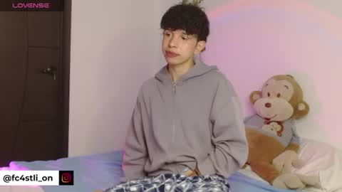 Snapshot of cuddly_twinkie chatting on July 2026 11:53:02 PM Cuddly online show from July 2026 11:53:02 PM
