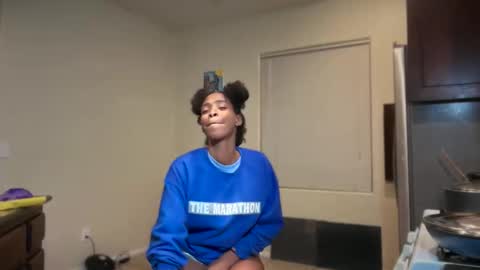 Snapshot of cum2charmxx chatting on November 2025 03:39:02 AM cum2charmxx online show from November 2025 03:39:02 AM