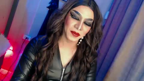 CUMMELA SLUTI online show from March 2025 10:27:02 PM