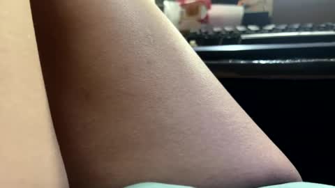 im KIM new girl to spoil online show from February 2025 05:52:01 AM