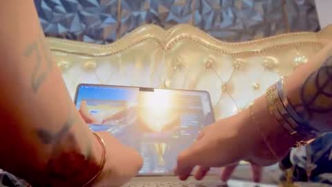 im KIM new girl to spoil online show from October 2025 07:23:02 PM