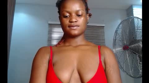 Snapshot of cum_ebony_petitxx chatting on September 2025 07:08:02 AM cath online show from September 2025 07:08:02 AM