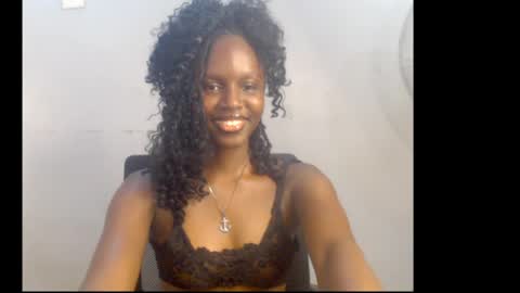 sophie online show from May 2026 06:52:01 AM