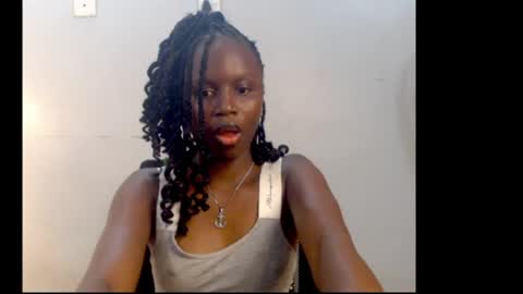 sophie online show from May 2026 06:44:02 AM