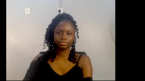 sophie online show from May 2026 06:41:02 AM