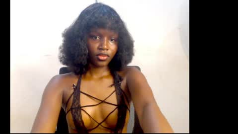 sophie online show from May 2026 06:41:01 AM