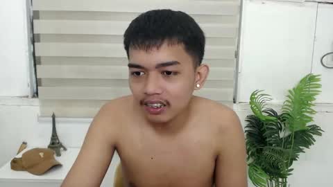Snapshot of cum_for_u19 chatting on January 2026 06:12:02 PM DREI online show from January 2026 06:12:02 PM