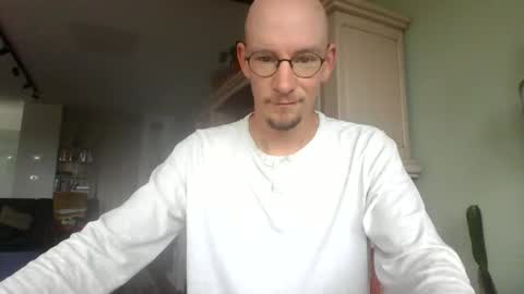cum_swallow_bi online show from May 2026 08:43:02 AM