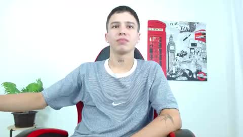 cumandres online show from October 2025 02:18:02 PM