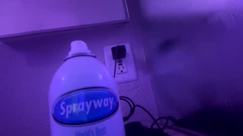 CuMAw3R online show from May 2026 07:10:01 PM