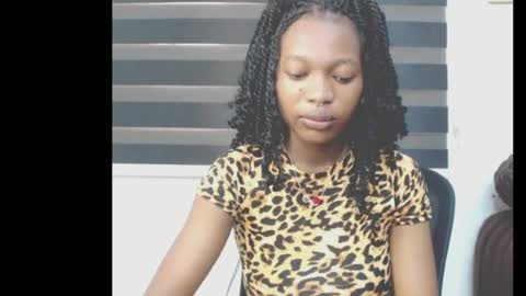 cumebony_petit online show from May 2026 06:40:02 AM