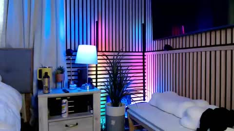 cumguzzlingskank online show from April 2026 02:50:01 PM