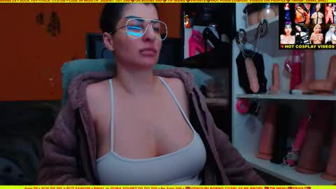 Snapshot of cuminmenowbby chatting on January 2025 05:56:01 PM cuminmenowbby online show from January 2025 05:56:01 PM