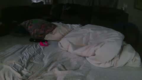 Snapshot of cuminnchill chatting on March 2025 01:25:02 AM Malcolm and Hannah online show from March 2025 01:25:02 AM