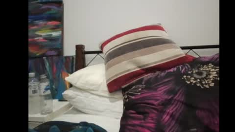 Snapshot of cumliveinoz chatting on December 2025 05:51:02 PM cumliveinoz online show from December 2025 05:51:02 PM