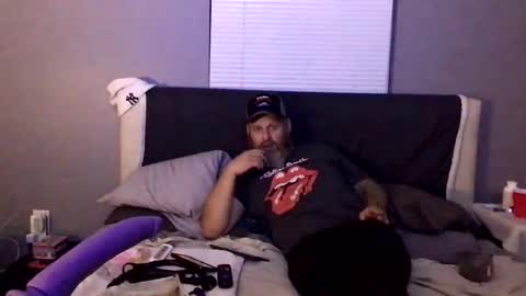 Snapshot of cummerforyouu chatting on December 2024 08:22:01 AM Mike Smalls online show from December 2024 08:22:01 AM