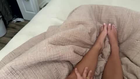 cummonnmeeeee online show from April 2026 07:55:01 PM