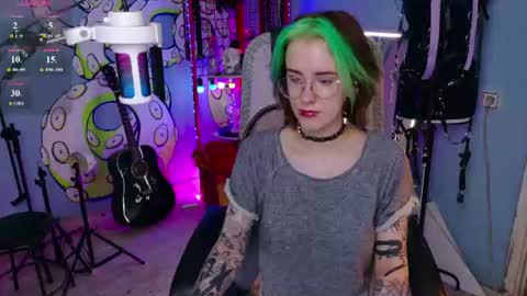 Snapshot of cumpotikeve chatting on June 2026 05:01:02 AM CUMpotikEve online show from June 2026 05:01:02 AM