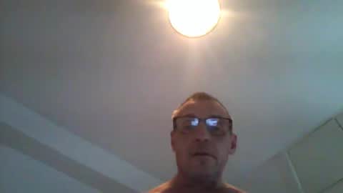 Snapshot of cumseeme002 chatting on February 2026 12:24:01 PM Alan online show from February 2026 12:24:01 PM